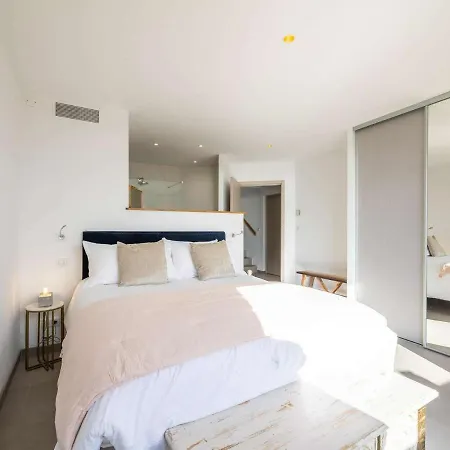Villa Villa Ajaccio, 8 Pieces, 14 Personnes - Fr-1-61-570