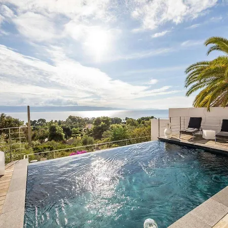 Villa Villa Ajaccio, 8 Pieces, 14 Personnes - Fr-1-61-570