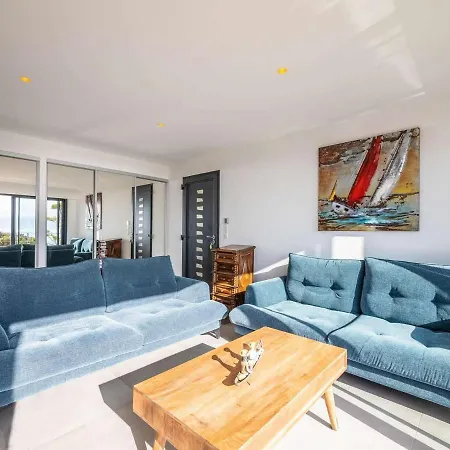 Villa Villa Ajaccio, 8 Pieces, 14 Personnes - Fr-1-61-570